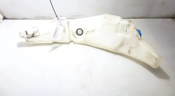 Audi TT Mk1 Windshield washer fluid reservoir/tank 