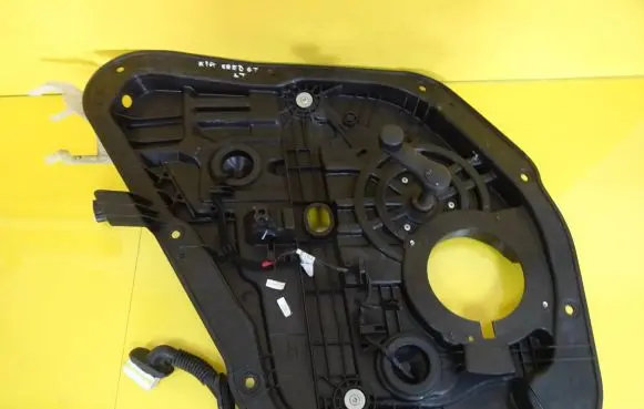 KIA Ceed Rear door manual window regulator 
