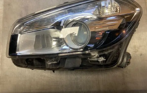 Nissan Qashqai Headlight/headlamp 26060BR63A 1LL01033527