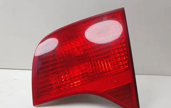 Audi A4 S4 B7 8E 8H Tailgate rear/tail lights 8E5945094A