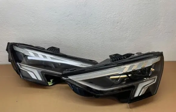 Audi A3 8Y Headlight/headlamp 8Y0941033