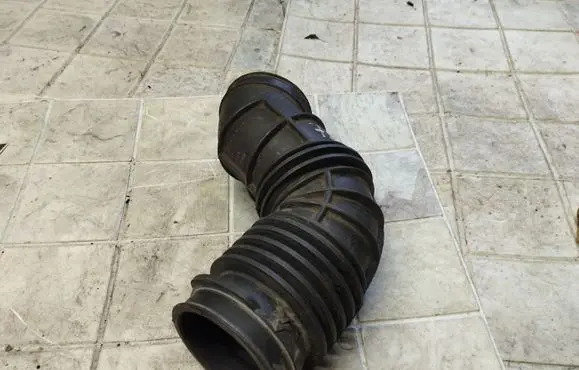 Volvo S60 Intercooler hose/pipe 08649258 14313