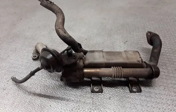 Toyota Avensis T250 EGR valve cooler 256800R02000 13063850001