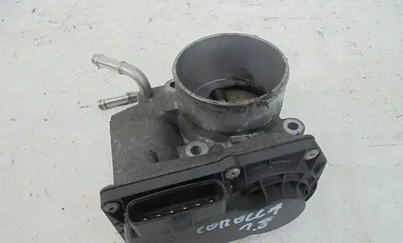 Toyota Corolla Verso AR10 Engine shut-off valve 