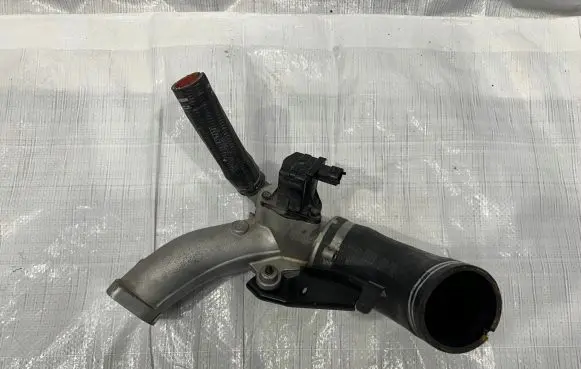Alfa Romeo Stelvio Air intake hose/pipe 50558612