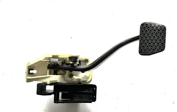 BMW 7 F01 F02 F03 F04 Brake pedal 35006775368 35116782665 6782665
