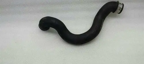 Mercedes-Benz C W204 Oil cooling pipe A2045013082