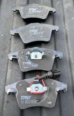 Volkswagen Multivan T5 Brake pads (front) GDB1555 260907 LMS116