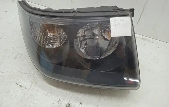 Volkswagen Crafter Headlight/headlamp 1LR24701707