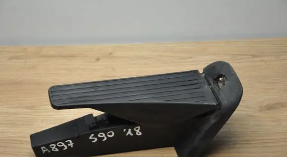 Volvo S90, V90 Accelerator throttle pedal 32212451