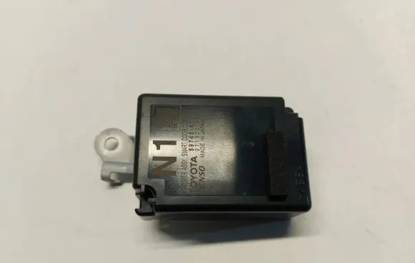 Toyota Prius Prime Door control unit/module 89740-47010