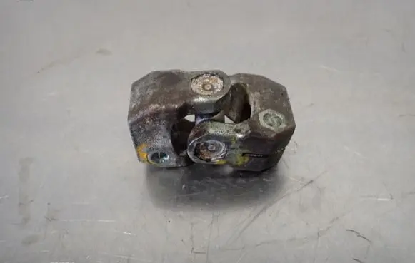 Mercedes-Benz T1 Prop shaft universal joint 