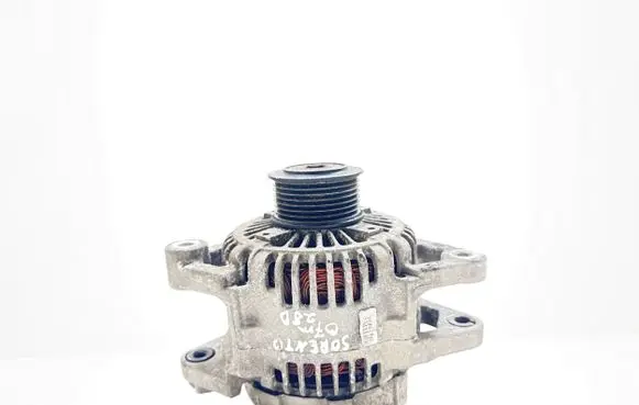 KIA Sorento Generator/alternator 373004A300 021319212 12V110A