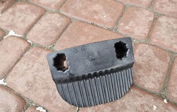 Opel Combo E Other body part 9824470180