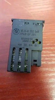BMW 5 E39 Seat heating switch 8352259