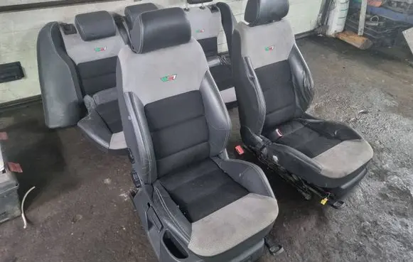 Skoda Octavia Mk2 (1Z) Seat set 