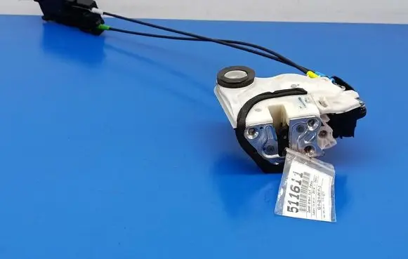 Suzuki Celerio Rear door lock