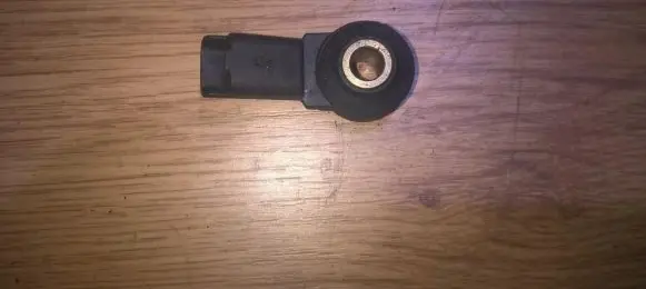 Peugeot 307 Detonation knock sensor 9645311480 0261231168