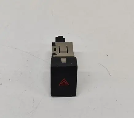 Nissan Leaf II (ZE1) Hazard light switch 252905SA1A