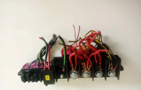 Volkswagen PASSAT B5.5 Fuse box set