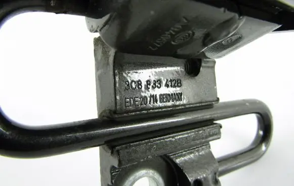 Rear door hinge set