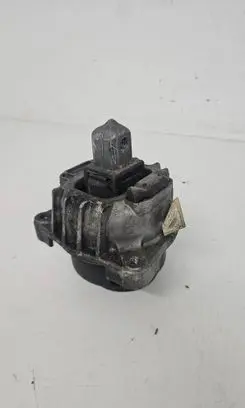 BMW 5 F10 F11 Engine mount bracket 6860234