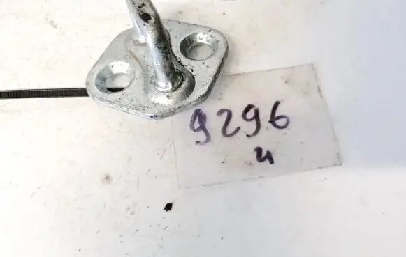 Mazda 5 Front door lock loop/hook striker 