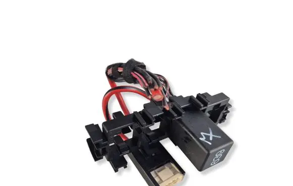 Audi A6 S6 C6 4F Glow plug pre-heat relay 4E0907282A