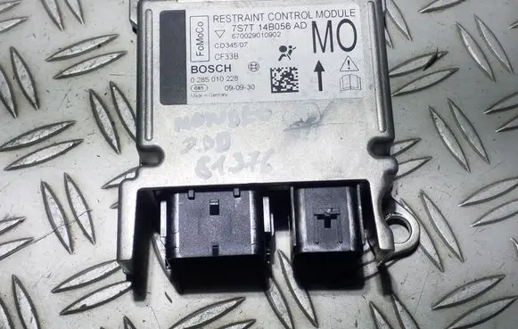 Ford Mondeo MK IV Airbag control unit/module 7S7T14B056AD 0285010228 670029010902