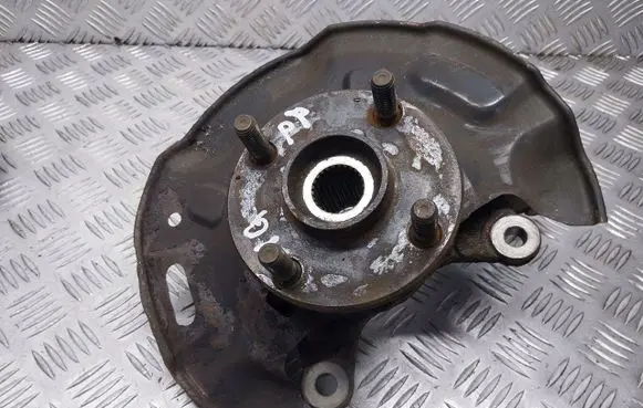 Toyota iQ Stub axle 