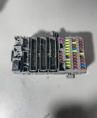 Honda CR-V Fuse module 38200SWA 115506011907 E210M1
