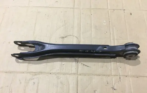 Mercedes-Benz C W205 Rear control arm A2043521205