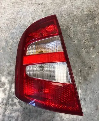 Skoda Fabia Mk1 (6Y) Rear/tail lights 6Y6945111B