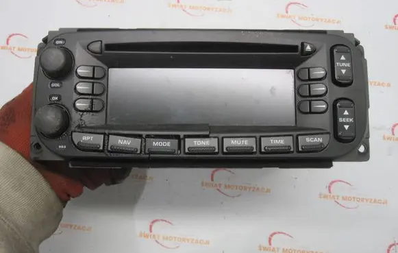 Jeep Cherokee Radio/CD/DVD/GPS head unit P05064119AB