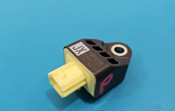 Lexus NX Fuel cut-off switch 8983178010 IMPRK1575423