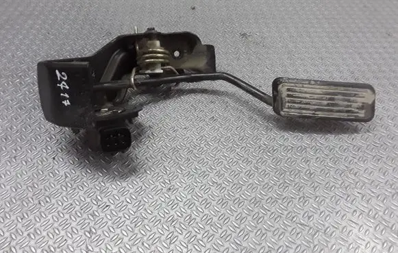 Toyota Corolla Verso E121 Accelerator throttle pedal