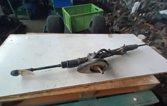 Ford Mondeo Mk III Steering rack 1S7C3200