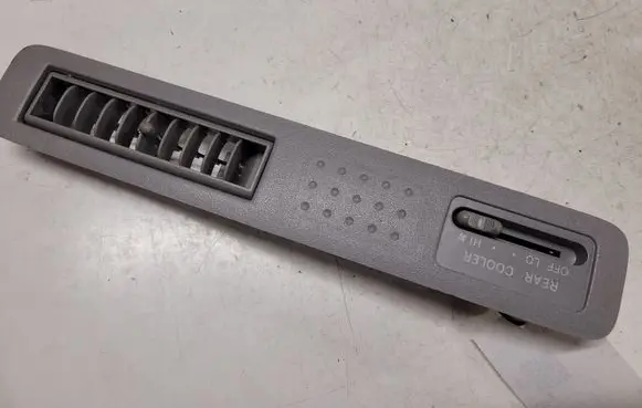 Toyota Avensis Verso Rear air vent grill 6361044050