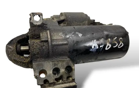 BMW 5 E60 E61 Starter motor 7801203 0001115069