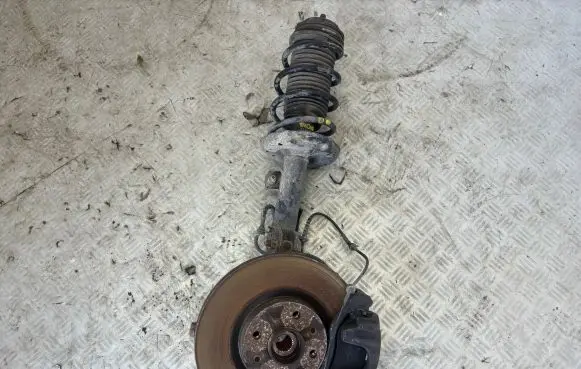 Alfa Romeo Mito Front wheel hub spindle knuckle