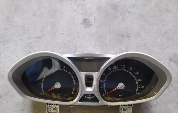 Ford Fiesta Speedometer (instrument cluster)