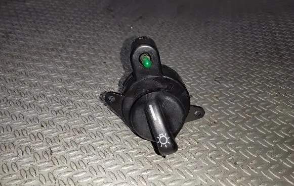 Ford Explorer Light switch F87B11654AA