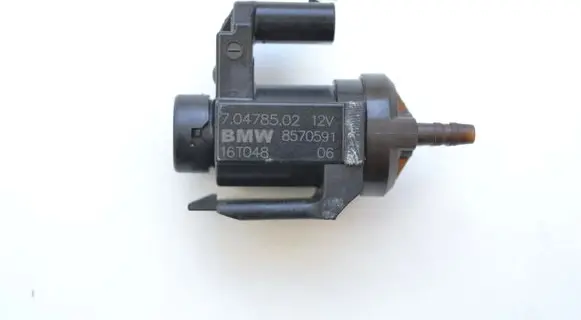 BMW 7 G11 G12 Turbo solenoid valve 70478502 8570591