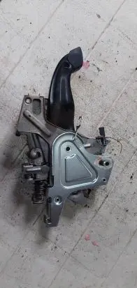 Audi Q7 4L Hand brake release handle 7L0721485