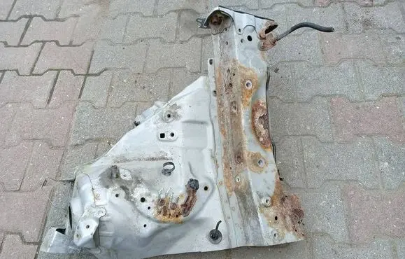 Front quarter panel