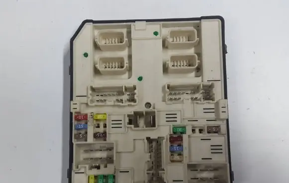 Renault Scenic III - Grand scenic III Fuse module 284B62069RXAUTOPX 284B62069R 2575009960