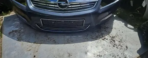 Opel Zafira B Front bumper