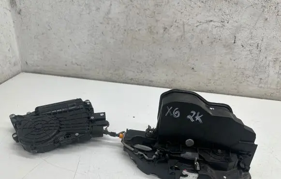 BMW X6 M Rear door lock 7167587 A053702