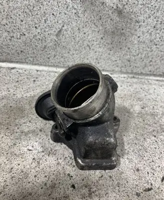 Audi A4 S4 B6 8E 8H Throttle valve 8D0145950B