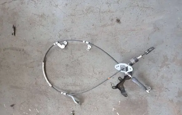 Toyota Sienna XL40 IV Gear shift cable linkage 3382008070